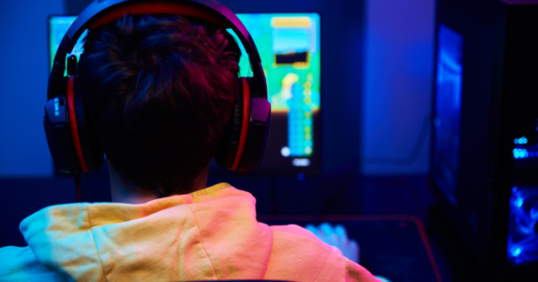 12 Best Sci-Fi Desktop Games to Play & Explore in 2025